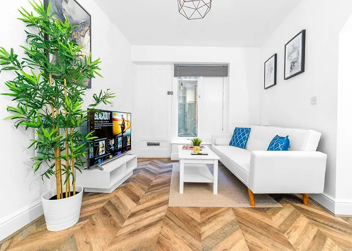 Luxury Apartment - Wolverhampton Centre 12C